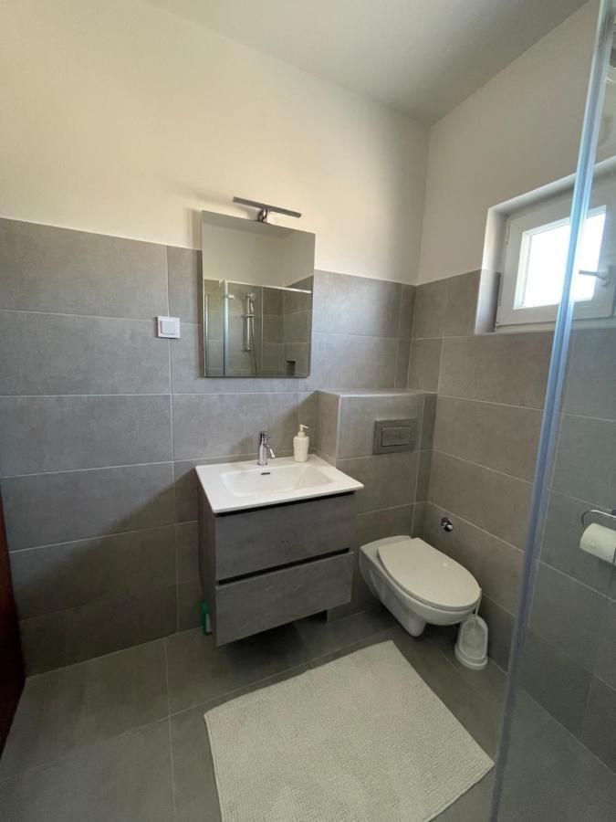 Apartmani Fulir Vrsi Zewnętrze zdjęcie