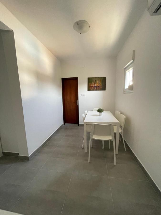 Apartmani Fulir Vrsi Zewnętrze zdjęcie