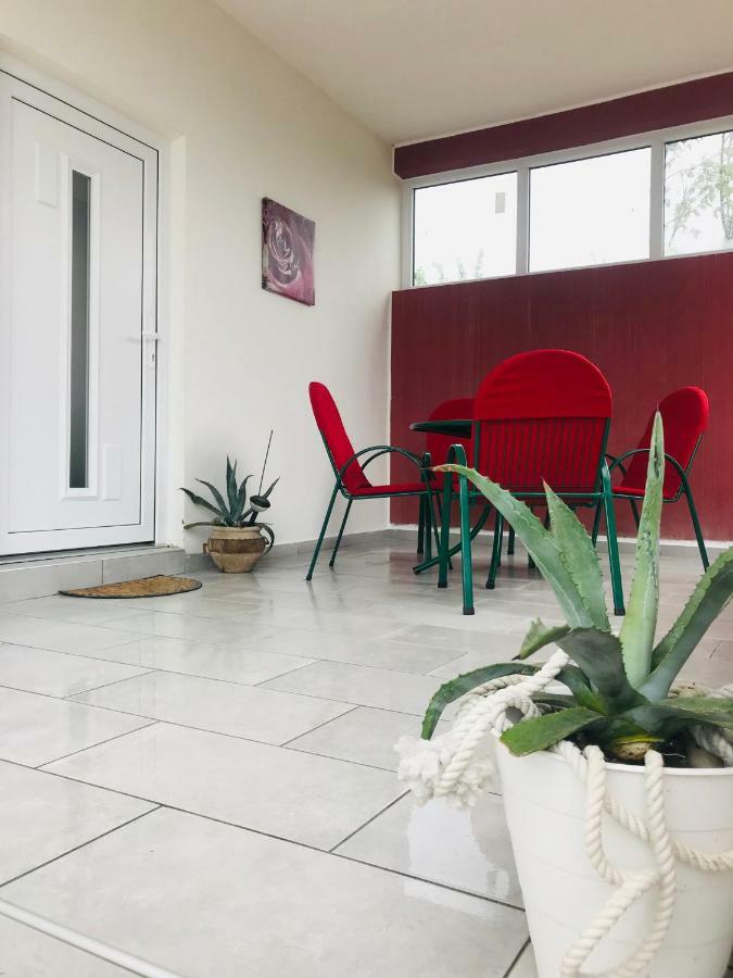 Apartmani Fulir Vrsi Zewnętrze zdjęcie